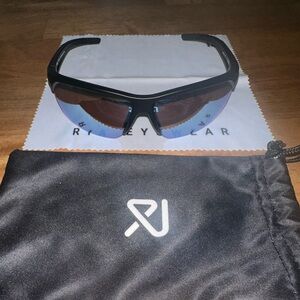 RIA EYEWEAR — VERSA GOLF HD+